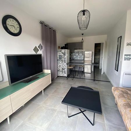 Studio avec extérieur ombragé Saint-Marcel-lès-Valence Extérieur photo