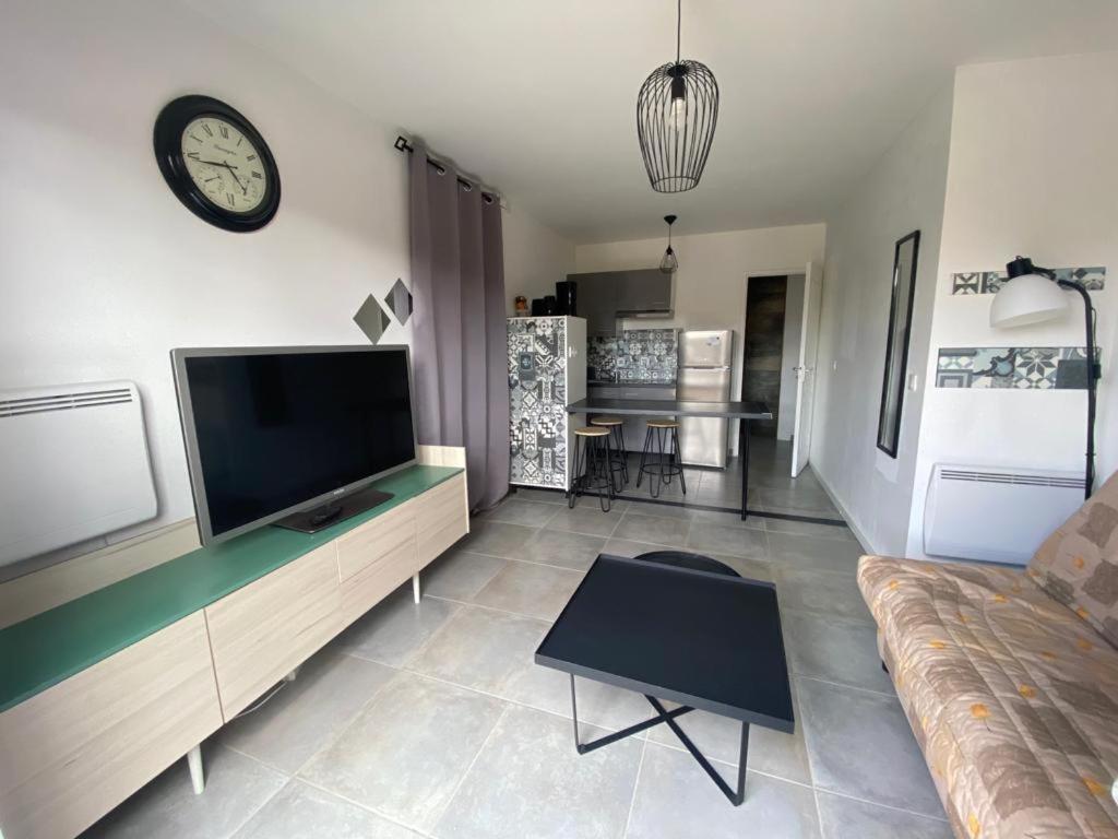 Studio avec extérieur ombragé Saint-Marcel-lès-Valence Extérieur photo