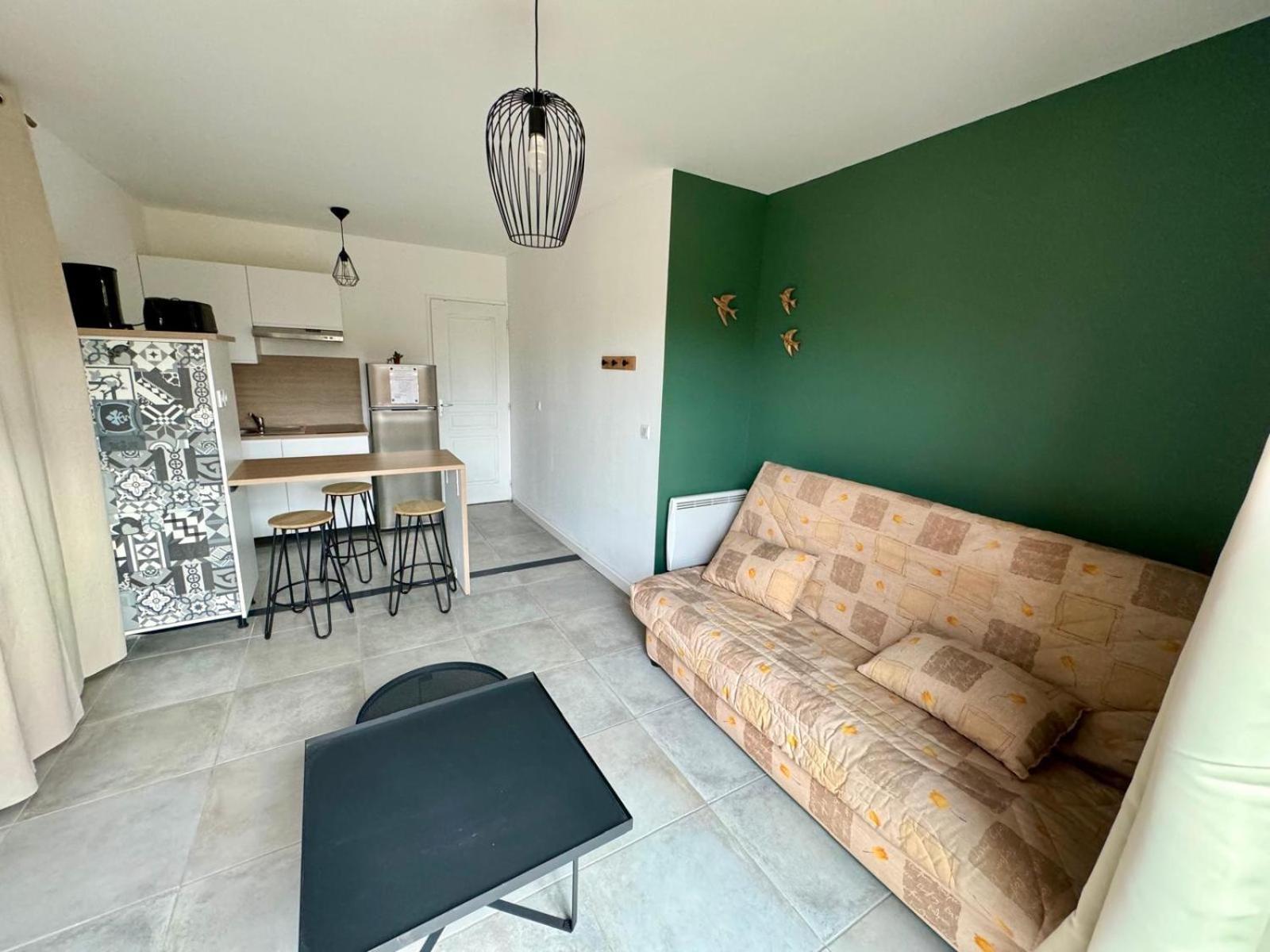 Studio avec extérieur ombragé Saint-Marcel-lès-Valence Extérieur photo